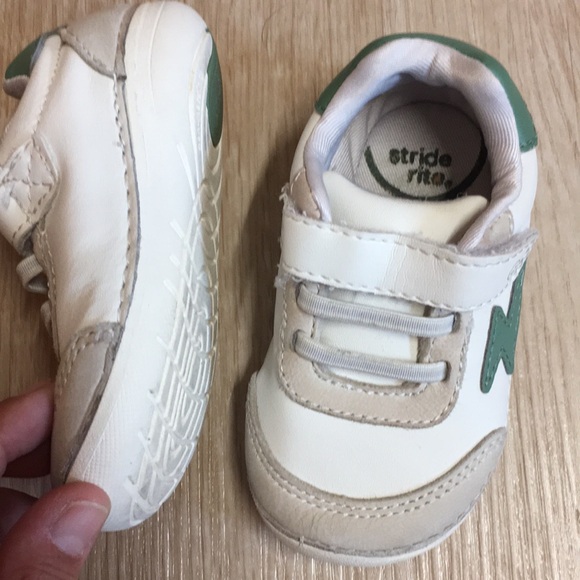 Stride Rite Kids Shoes - White and Green - Picture 2 of 5